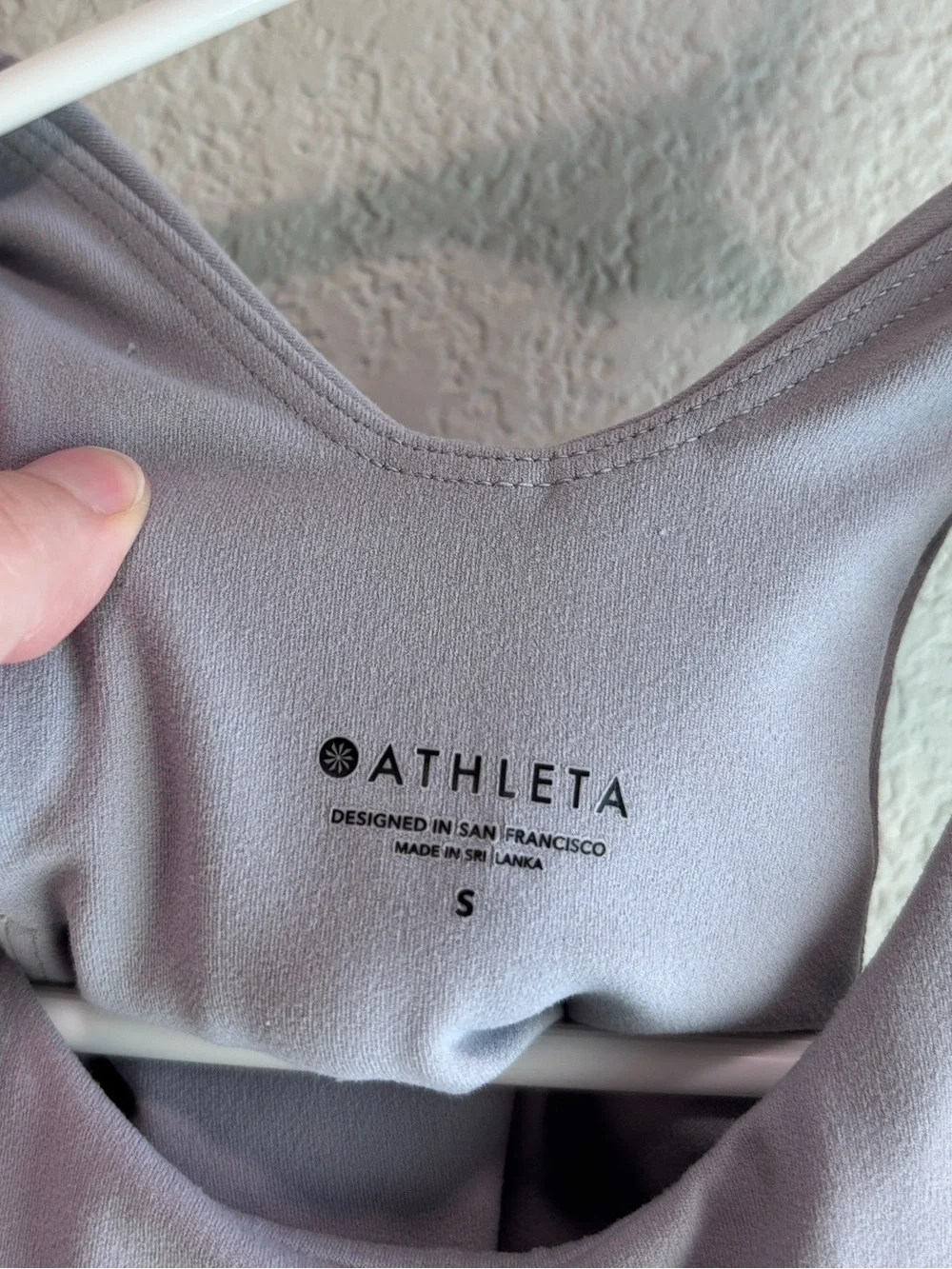 Athleta conscious crop